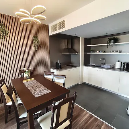 Apartment Effina & *