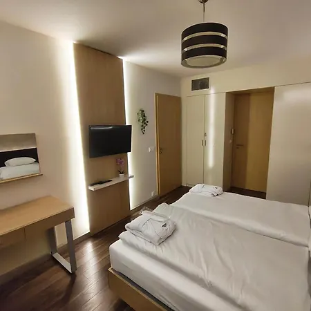 Effina & Apartment