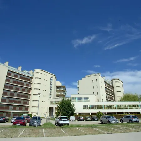 Effina & Apartment *
