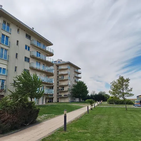 Effina & Apartment Velence